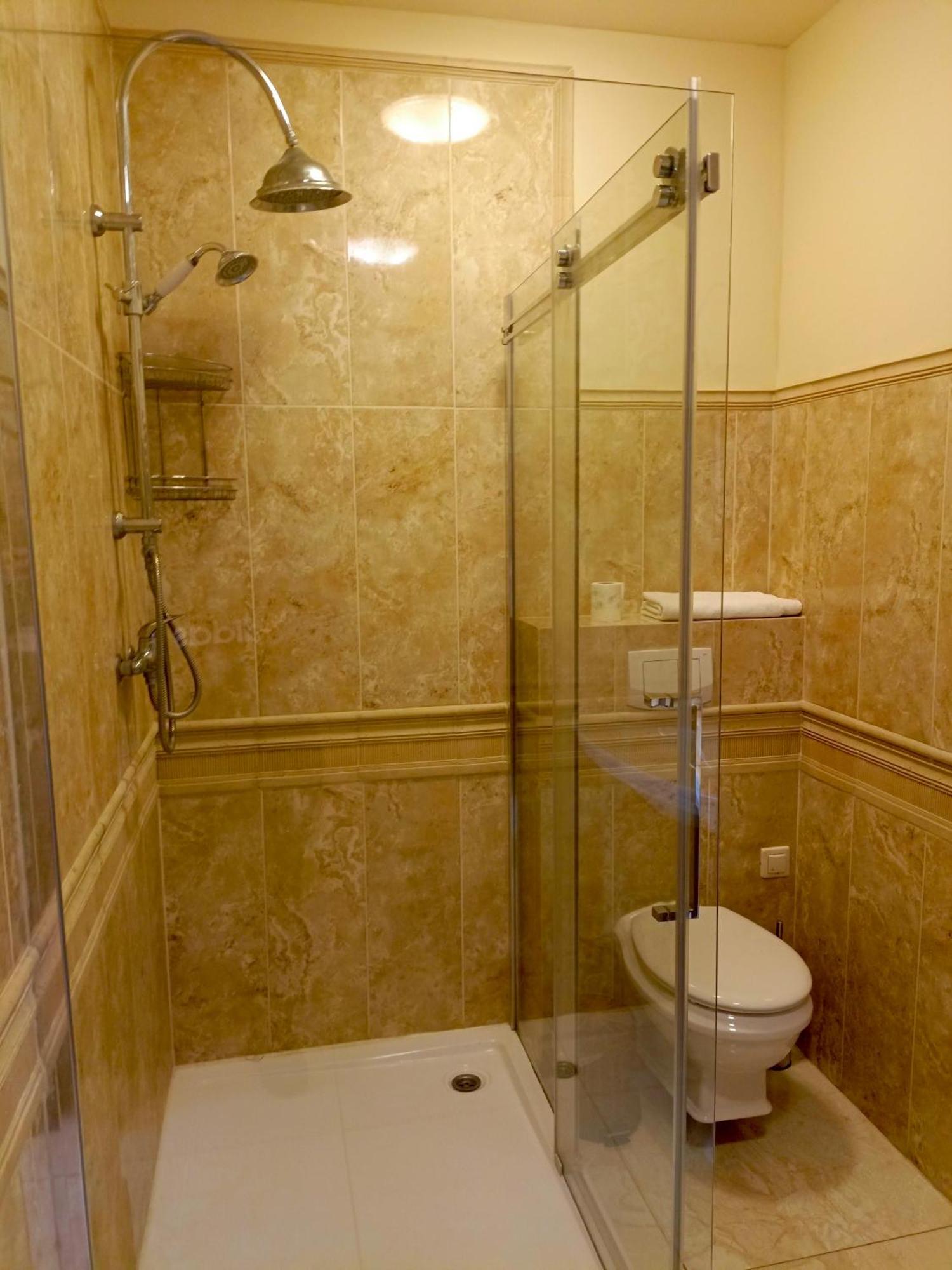 Bed and Breakfast Dwor Pod Rozami Smolec Zimmer foto