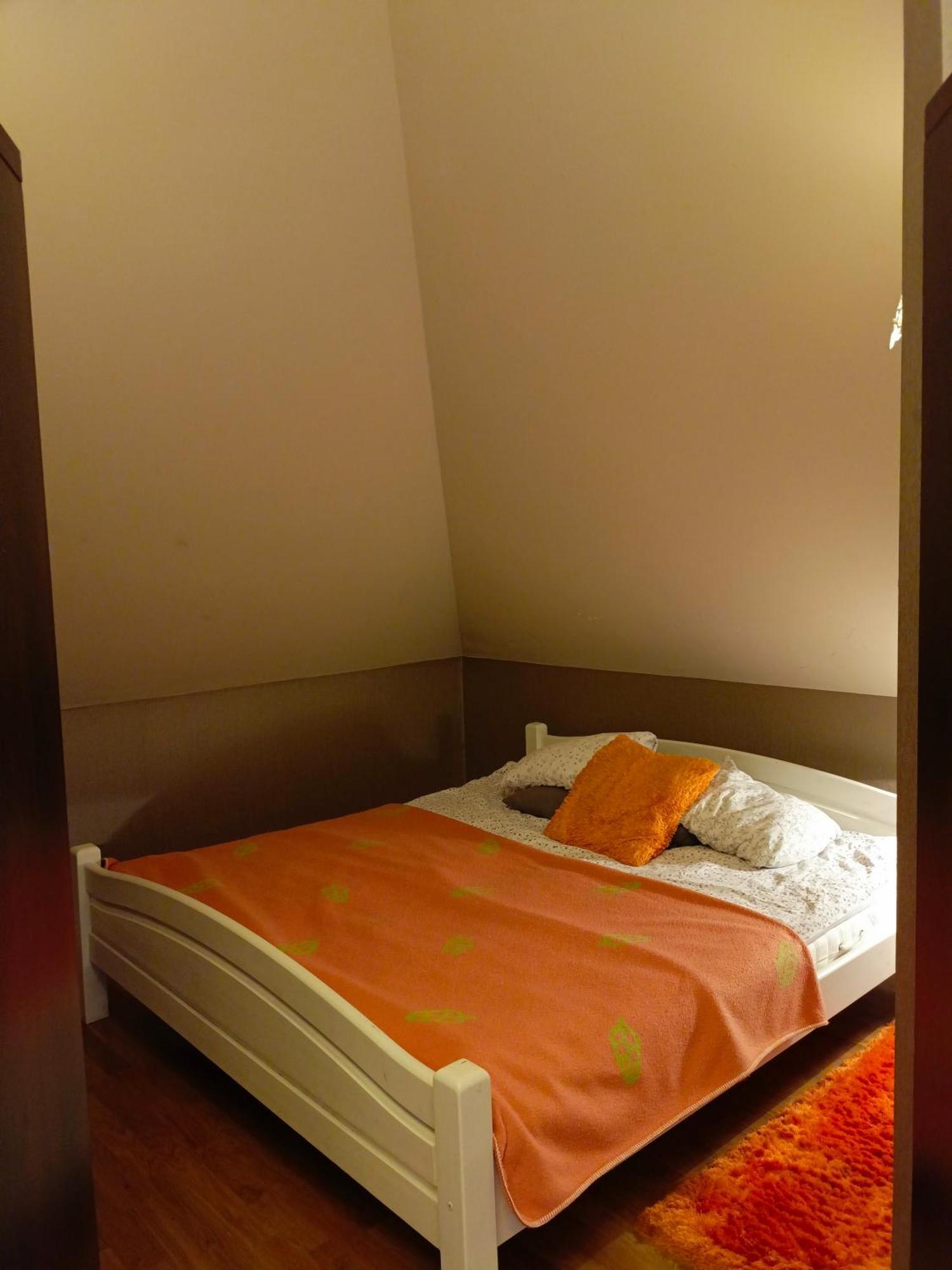 Bed and Breakfast Dwor Pod Rozami Smolec Zimmer foto